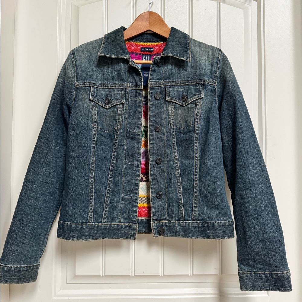 VTG Gap Fair Isle Lambswool Lined Vintage Fade Denim Jacket. Size XS